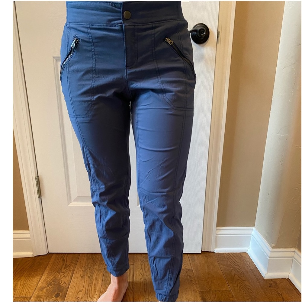 Athleta perfect phone pocket with zippers joggers Blue Slim Track Pants